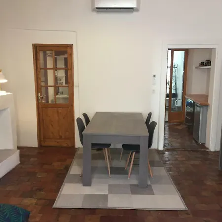 La Maison D'artistes شقة